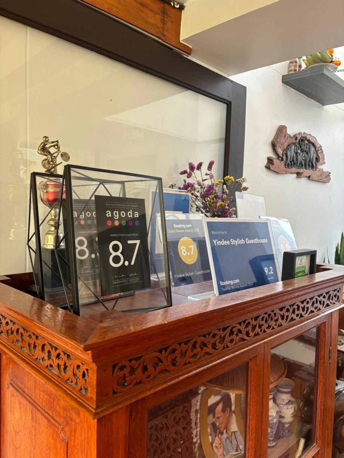Yindee Stylish Guesthouse Chiang Mai Esterno foto